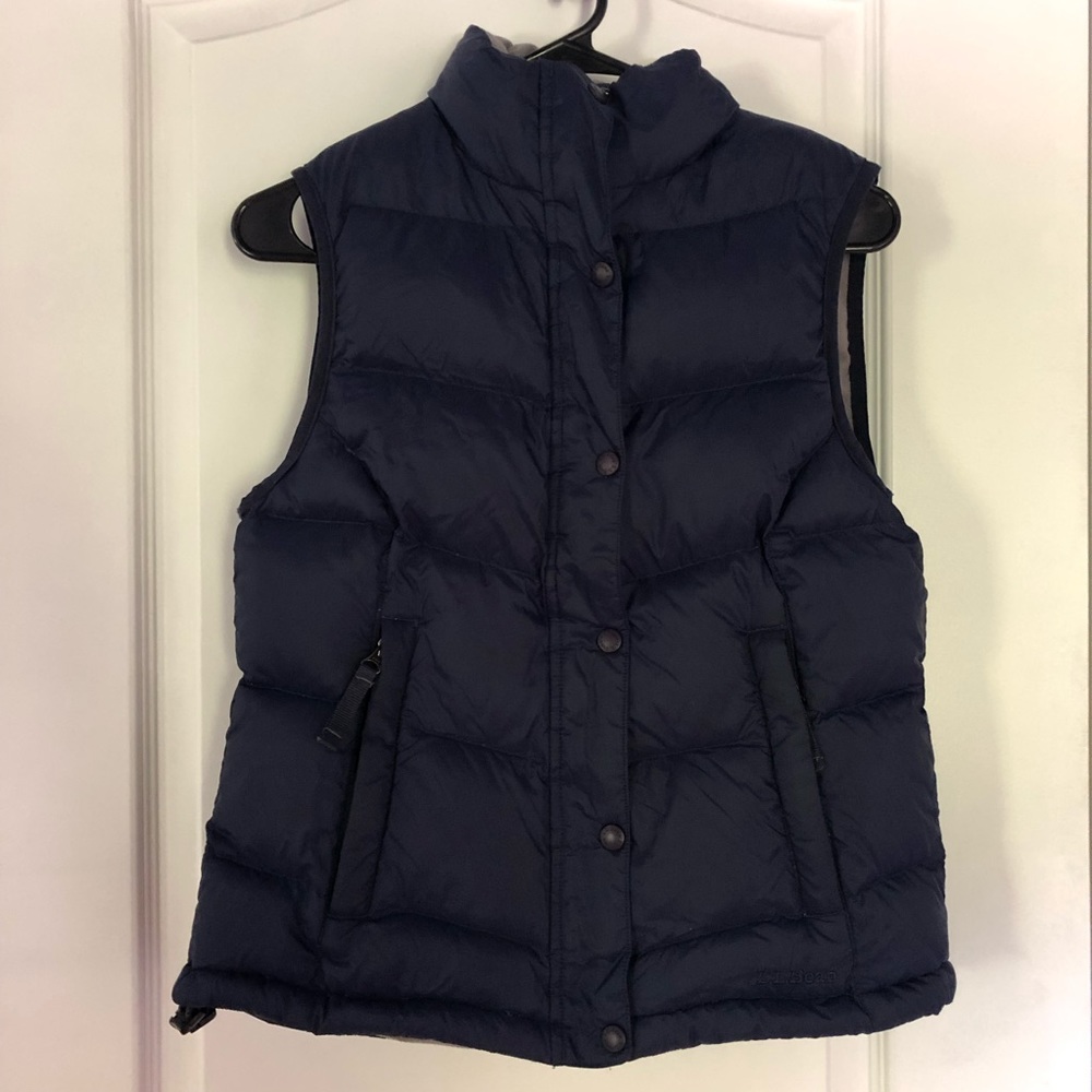 LL Bean Navy Vest *new condition*